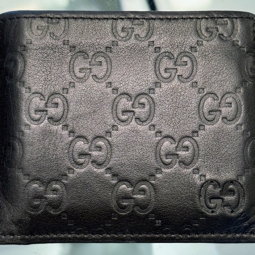 Gucci Guccissima Leather Bifold Wallet Missing Logo Hardware Emblem pre owned